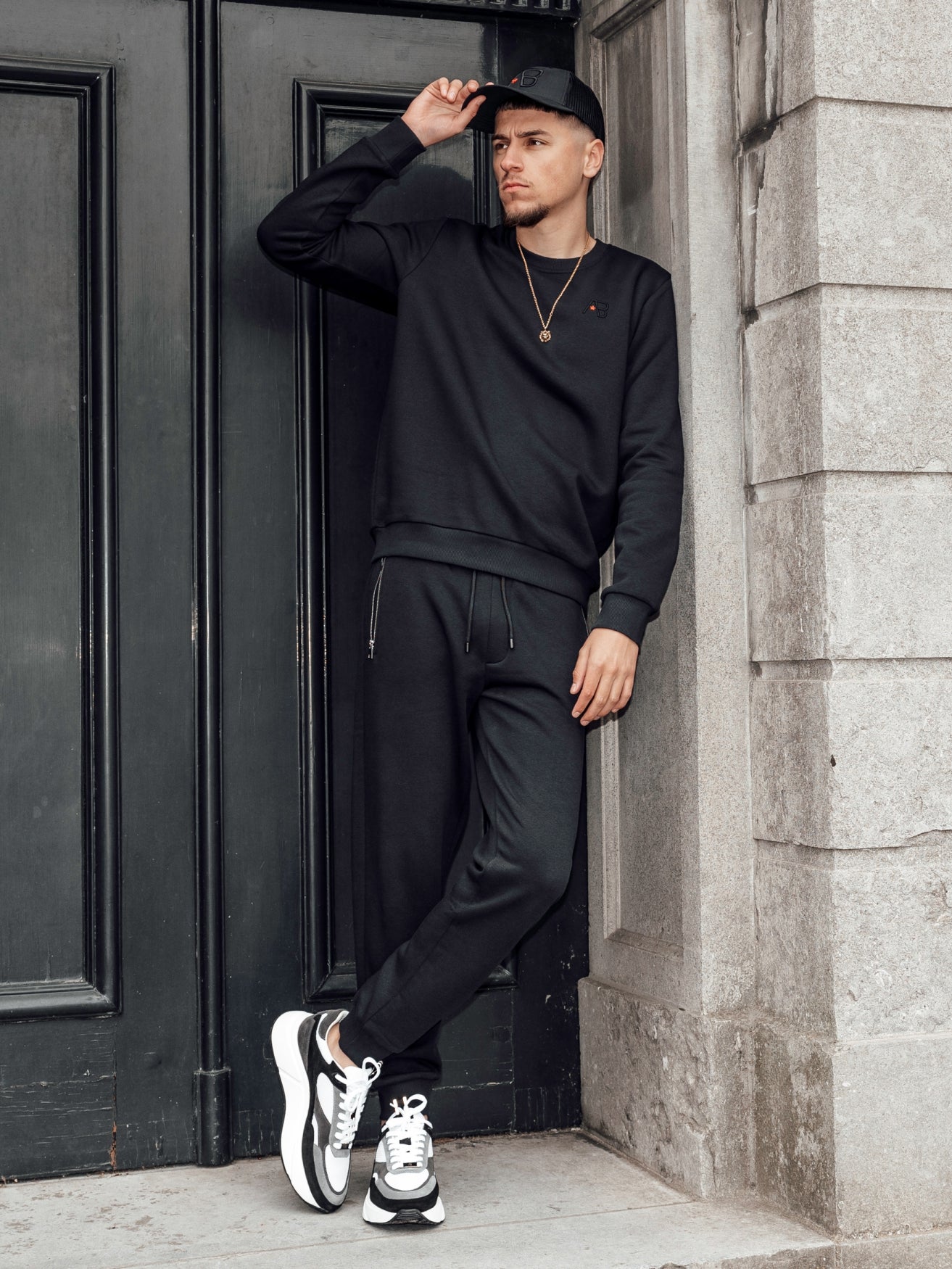 Canvas Crewneck | Jet Black